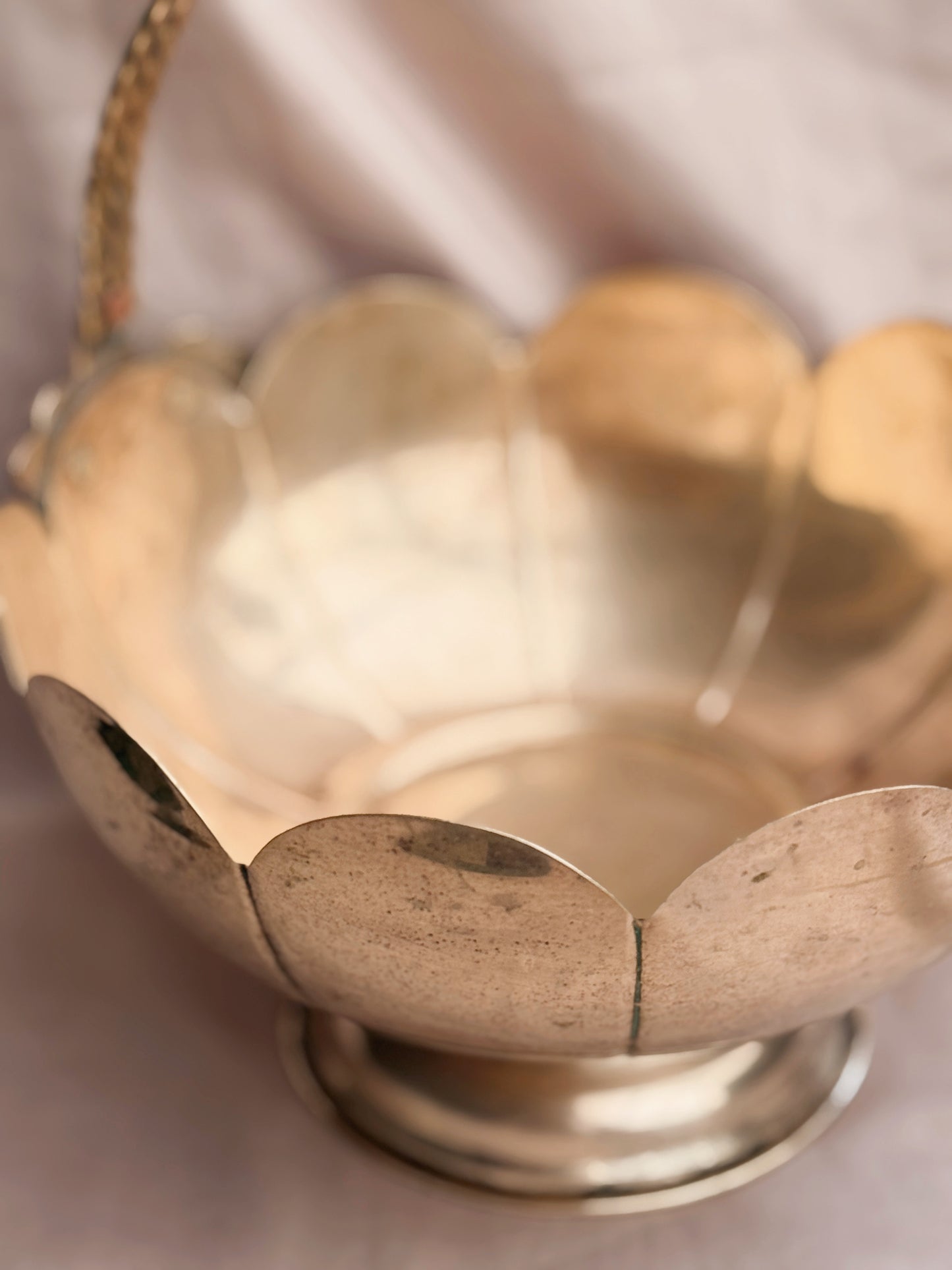 Vintage Brass Scallop Edge Basket