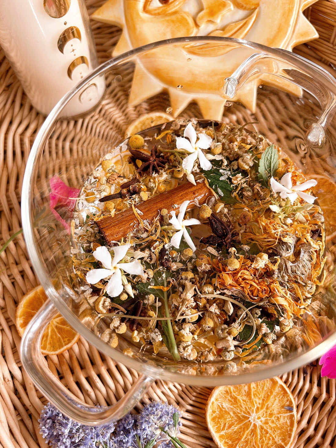 🌿 Witchcraft Herbs for Manifestation : Simple, Everyday Spell Ingredients