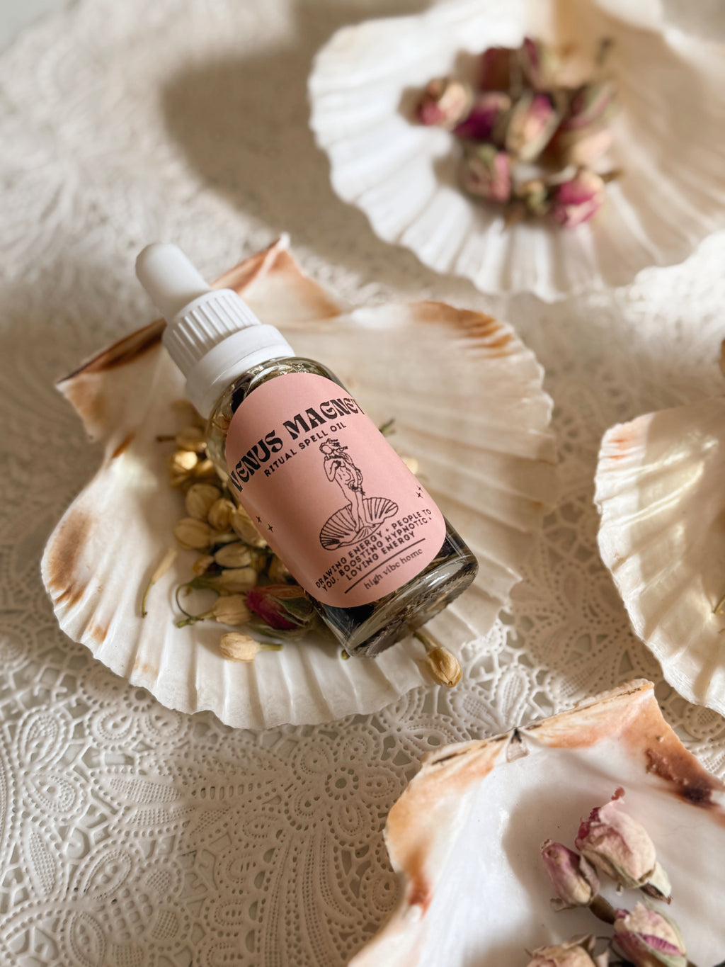 Venus' Magnet Ritual Spell Oil