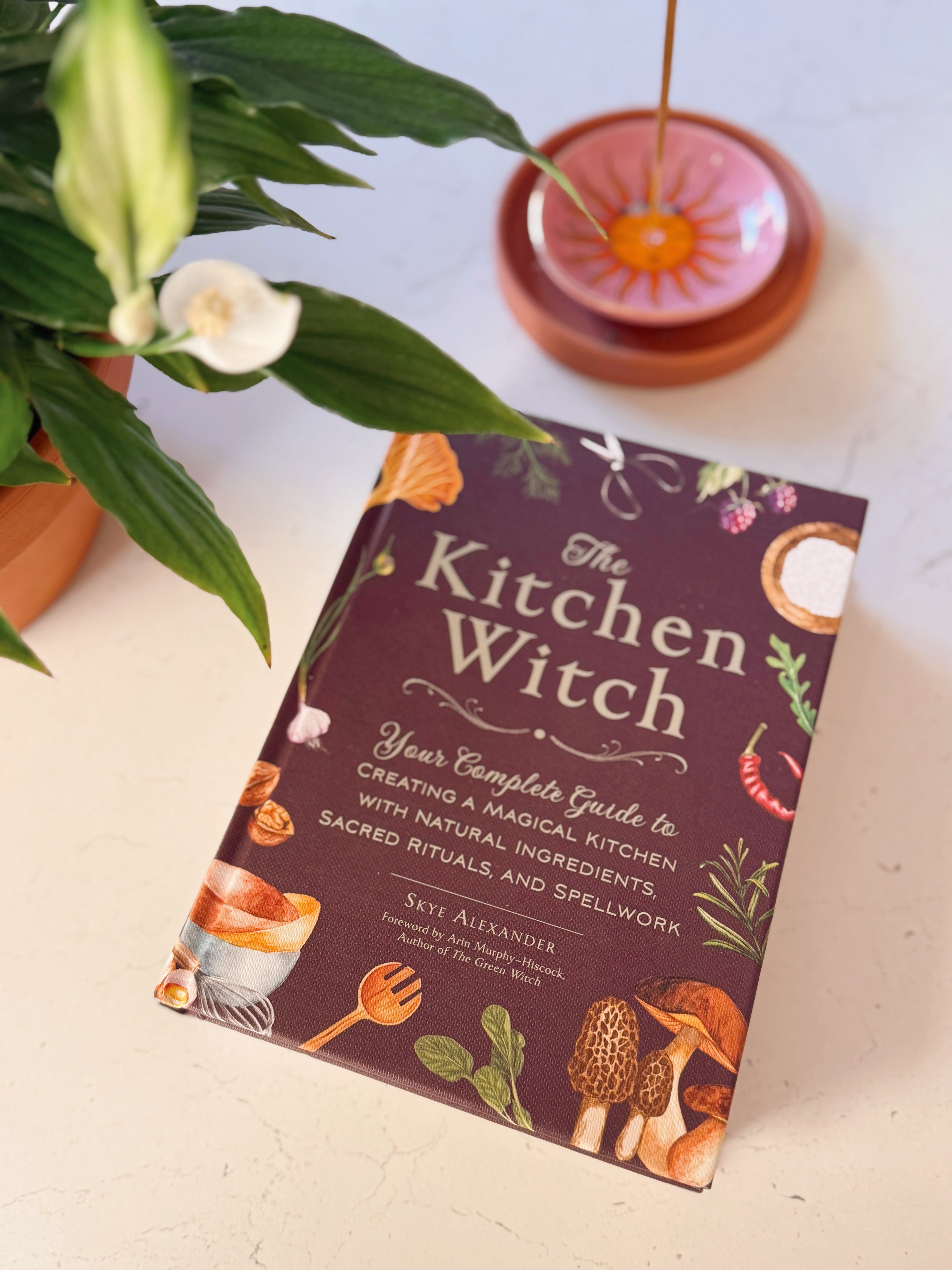 The Kitchen Witch Book | Skye Alexander