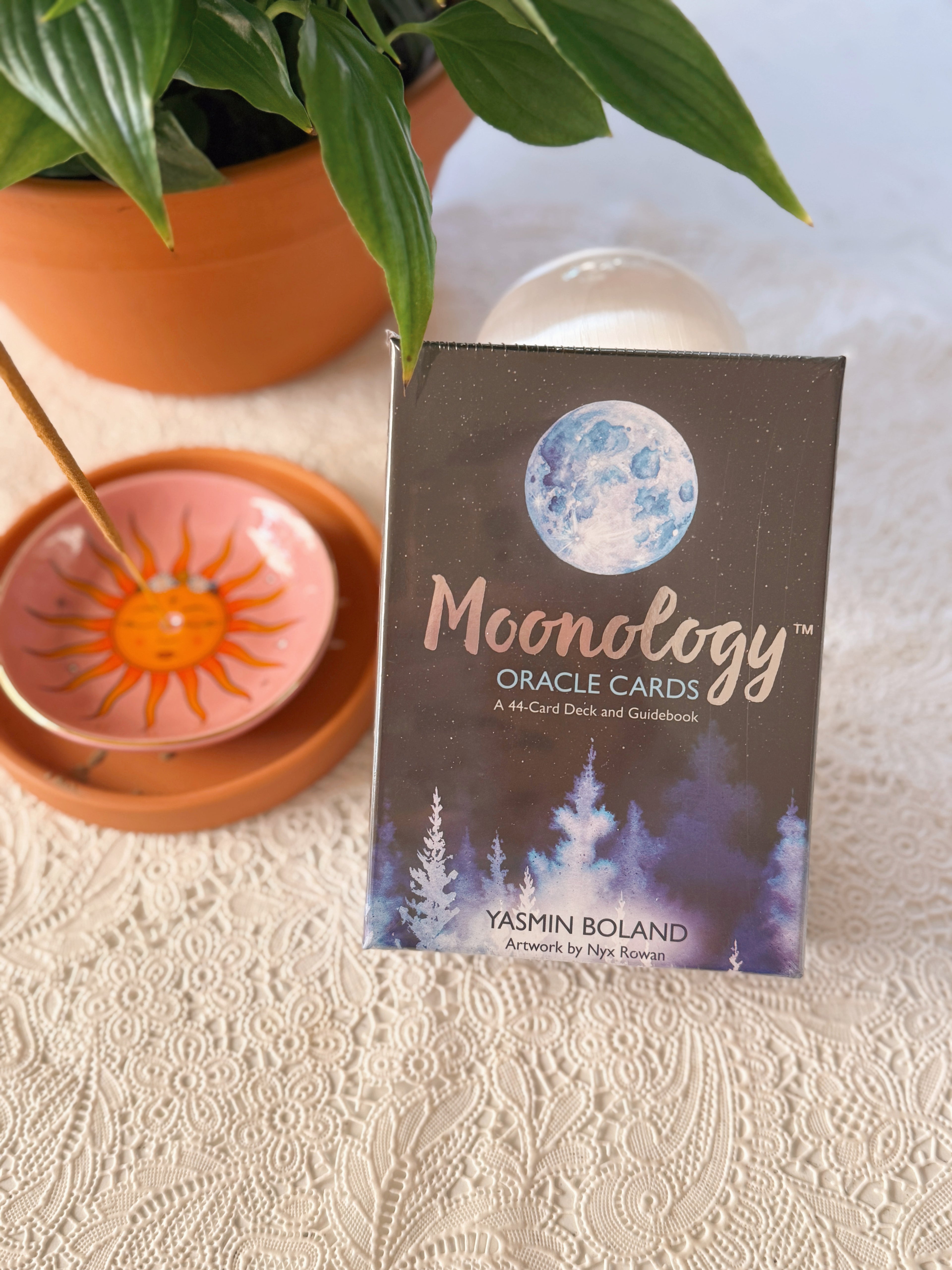Moonology Oracle Cards | Yasmin Boland