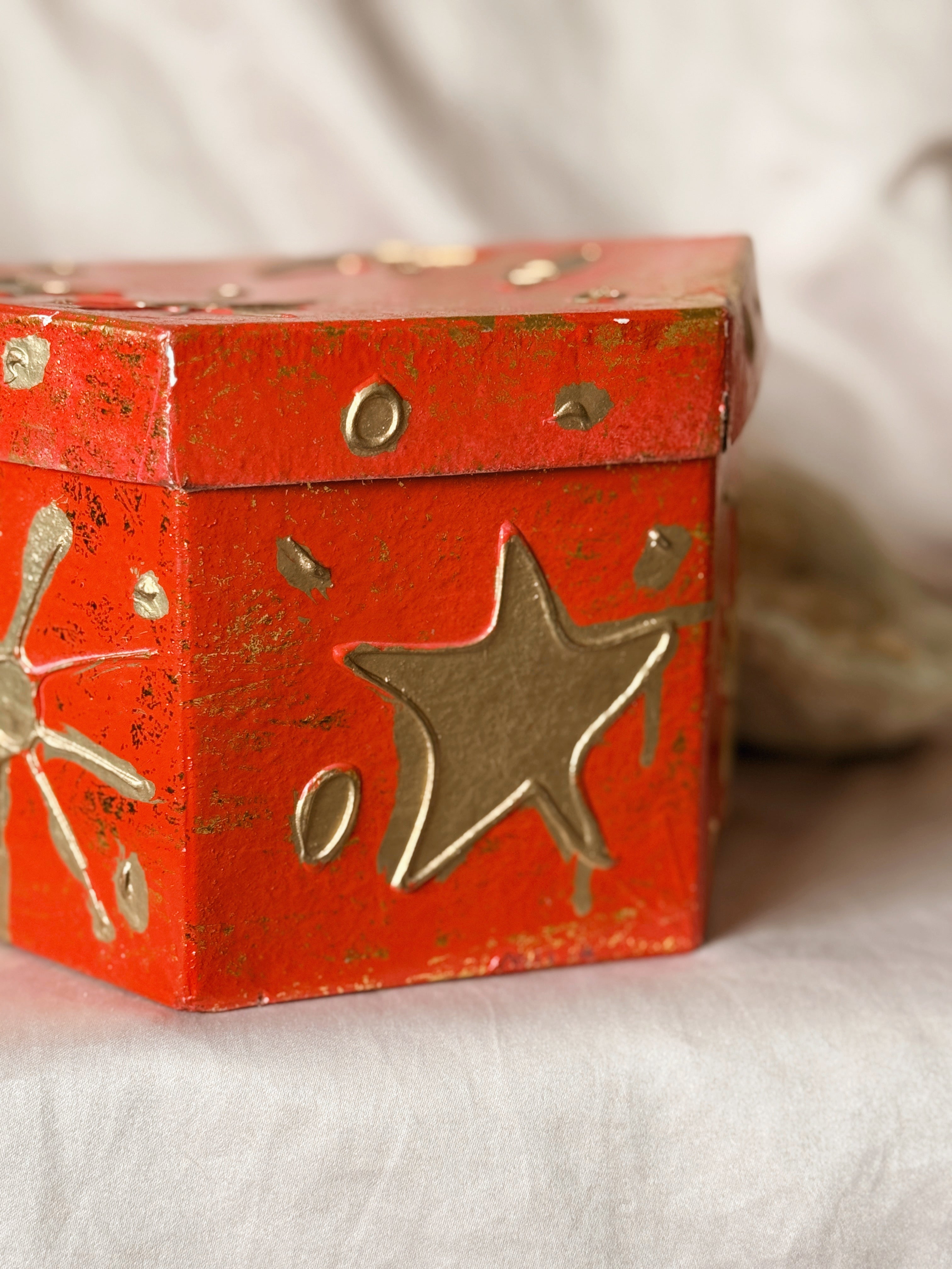 Vintage 90s Moon + Star Storage Box