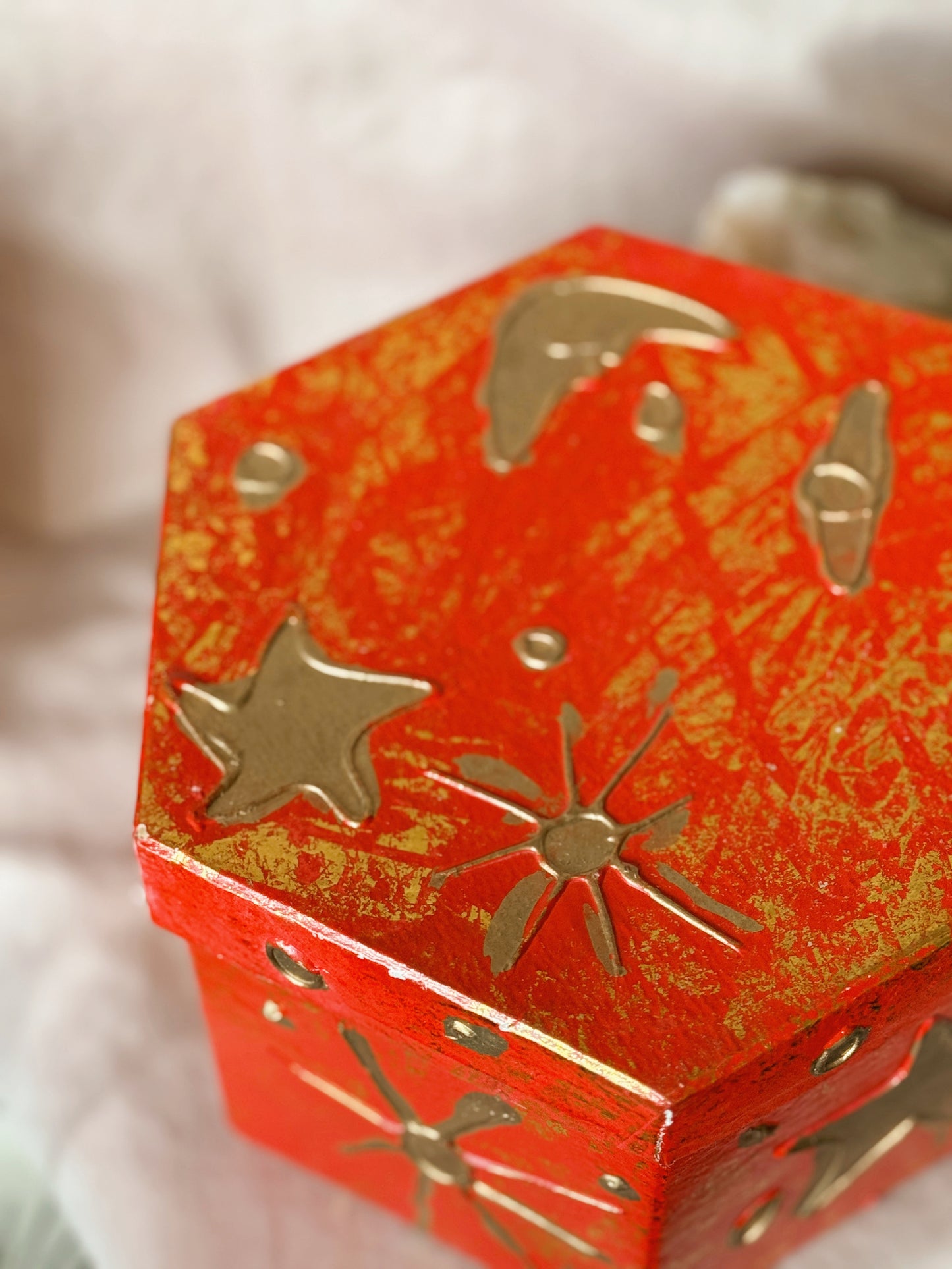Vintage 90s Moon + Star Storage Box