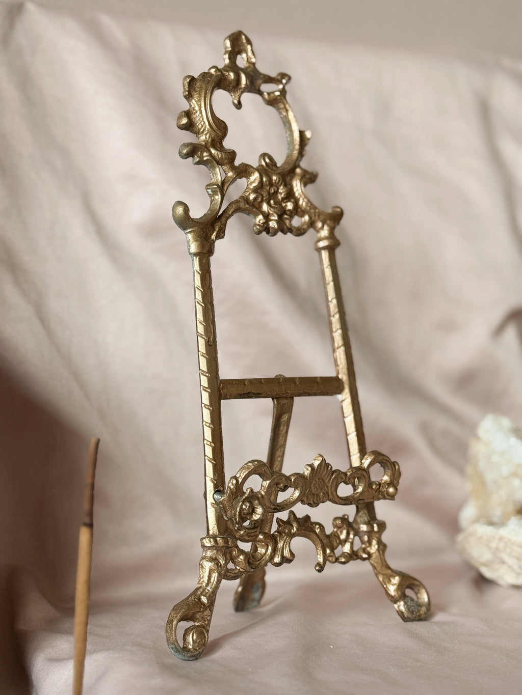 Vintage Brass Rococo Easel