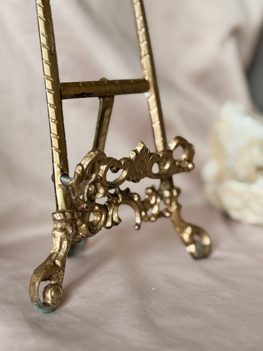 Vintage Brass Rococo Easel