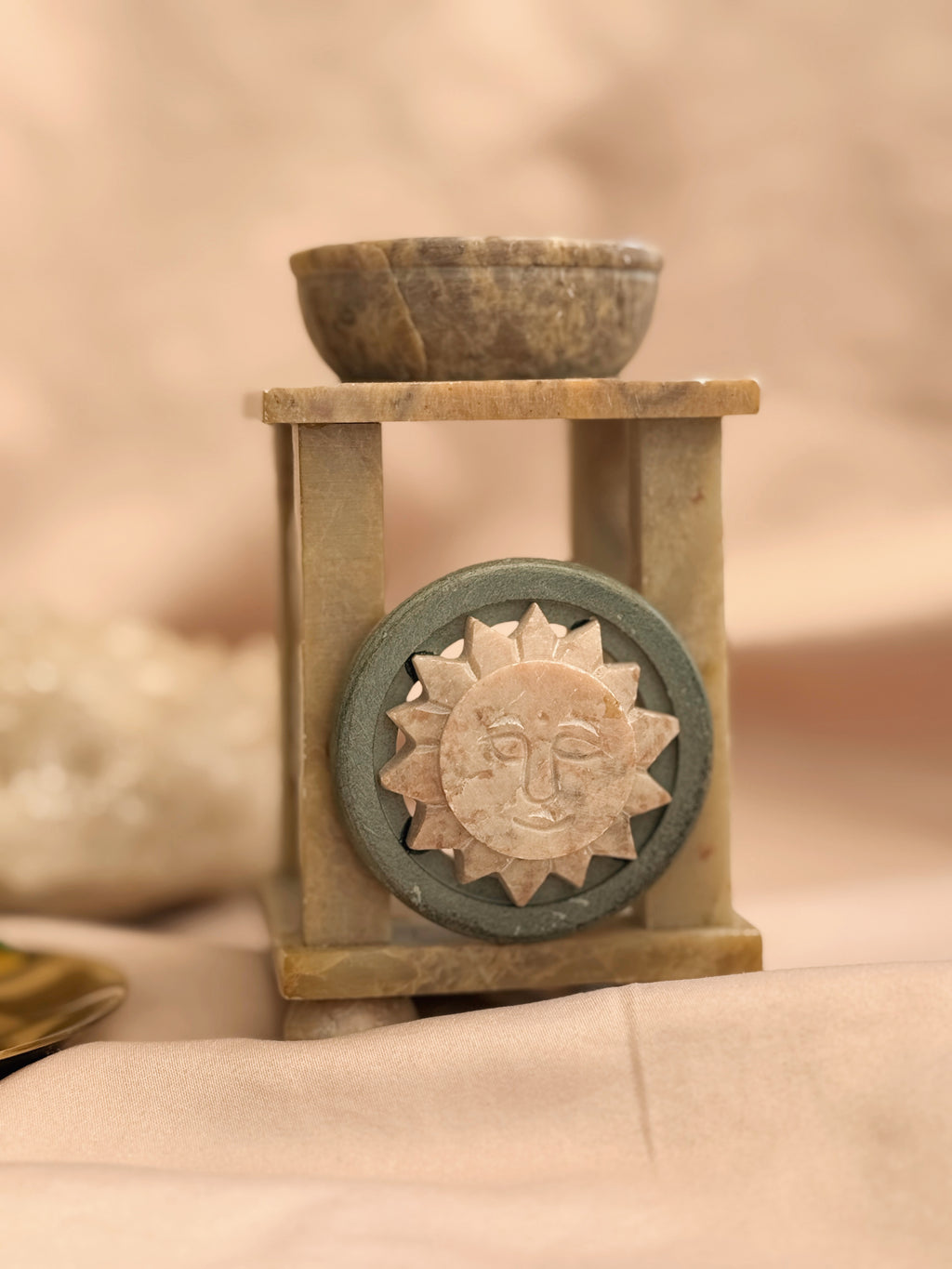 Vintage Sun Onyx Oil Burner