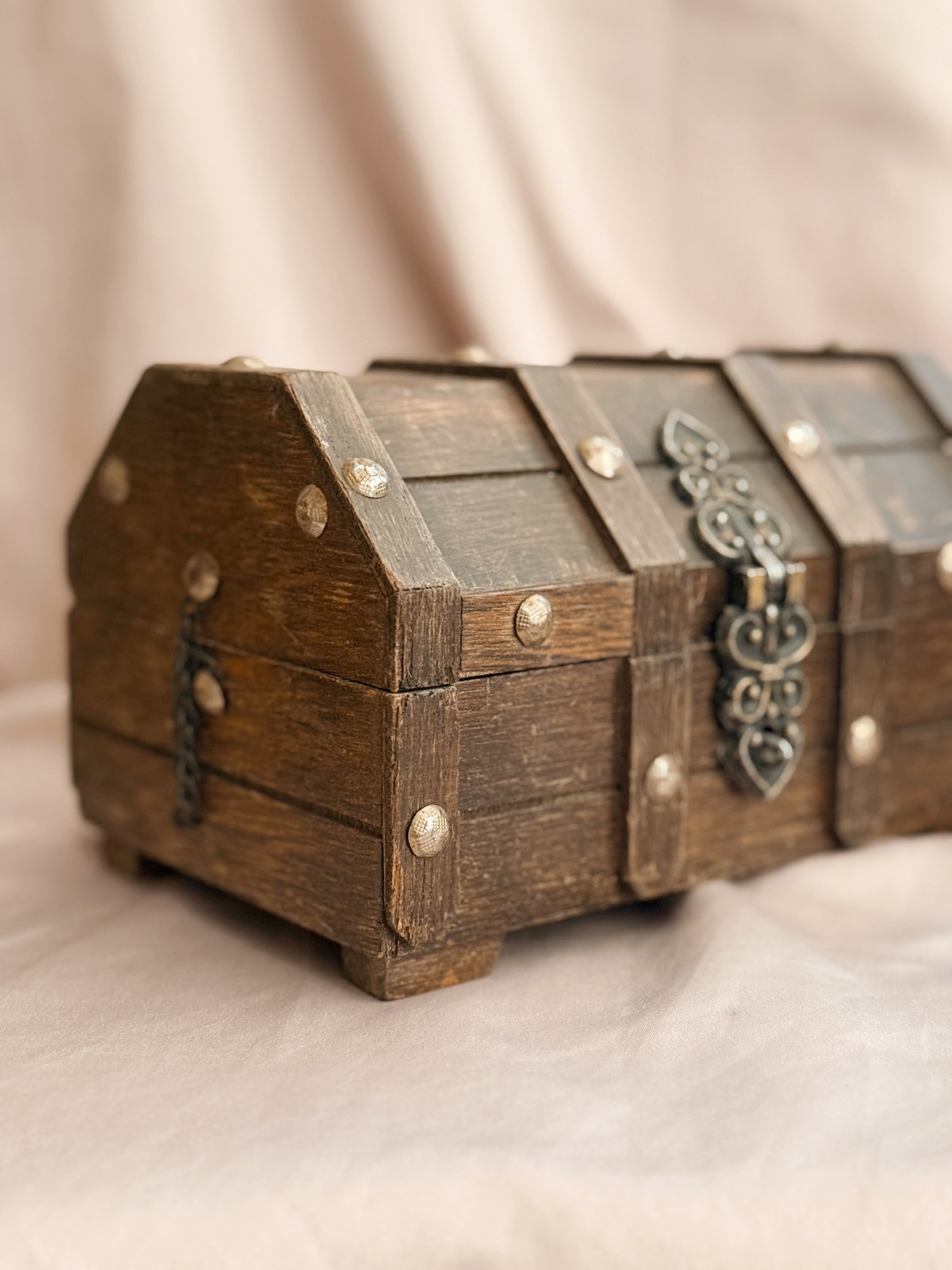Vintage Wood Trunk Jewellery Box