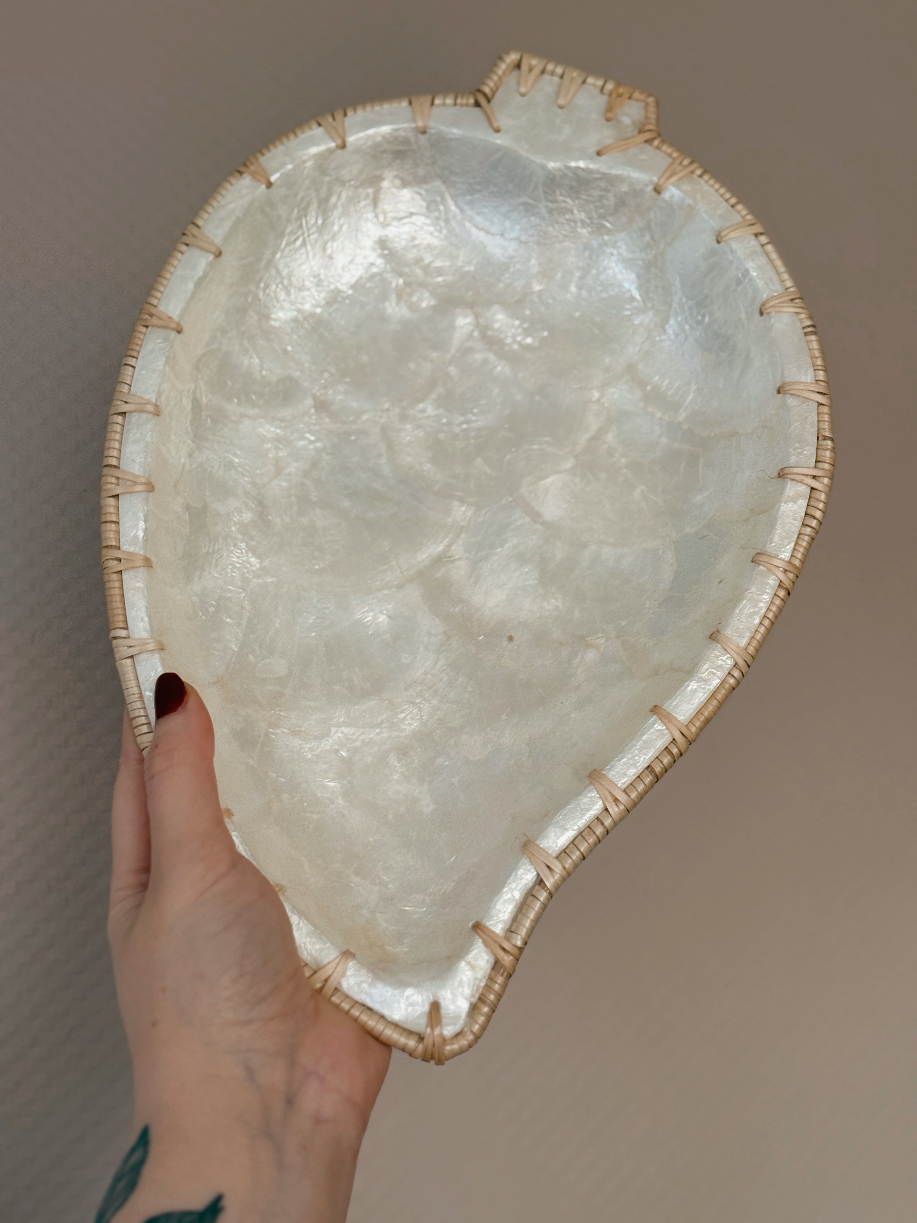 Vintage Capiz Shell Tray (UK ONLY)