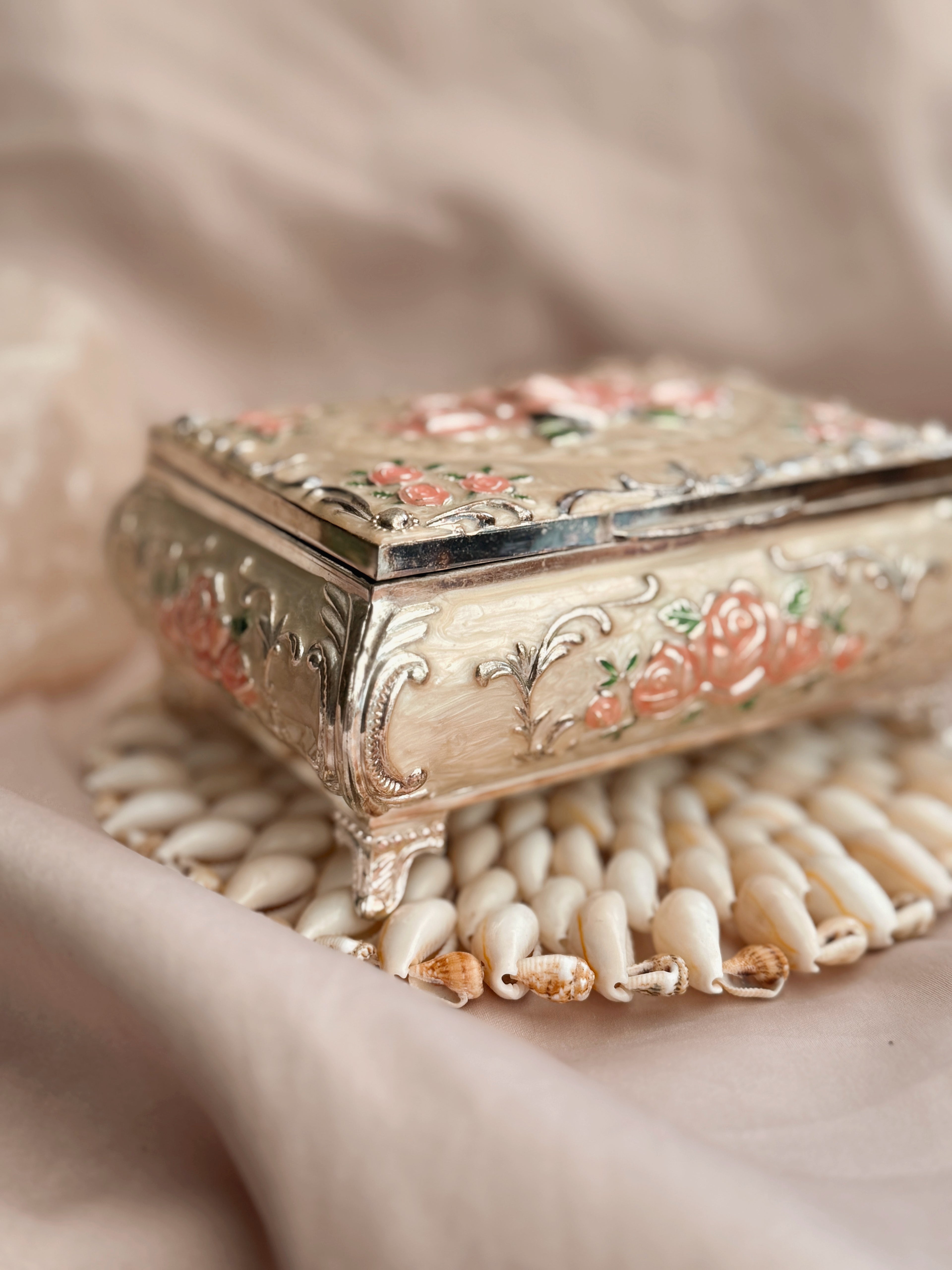 Vintage Floral Jewellery Box