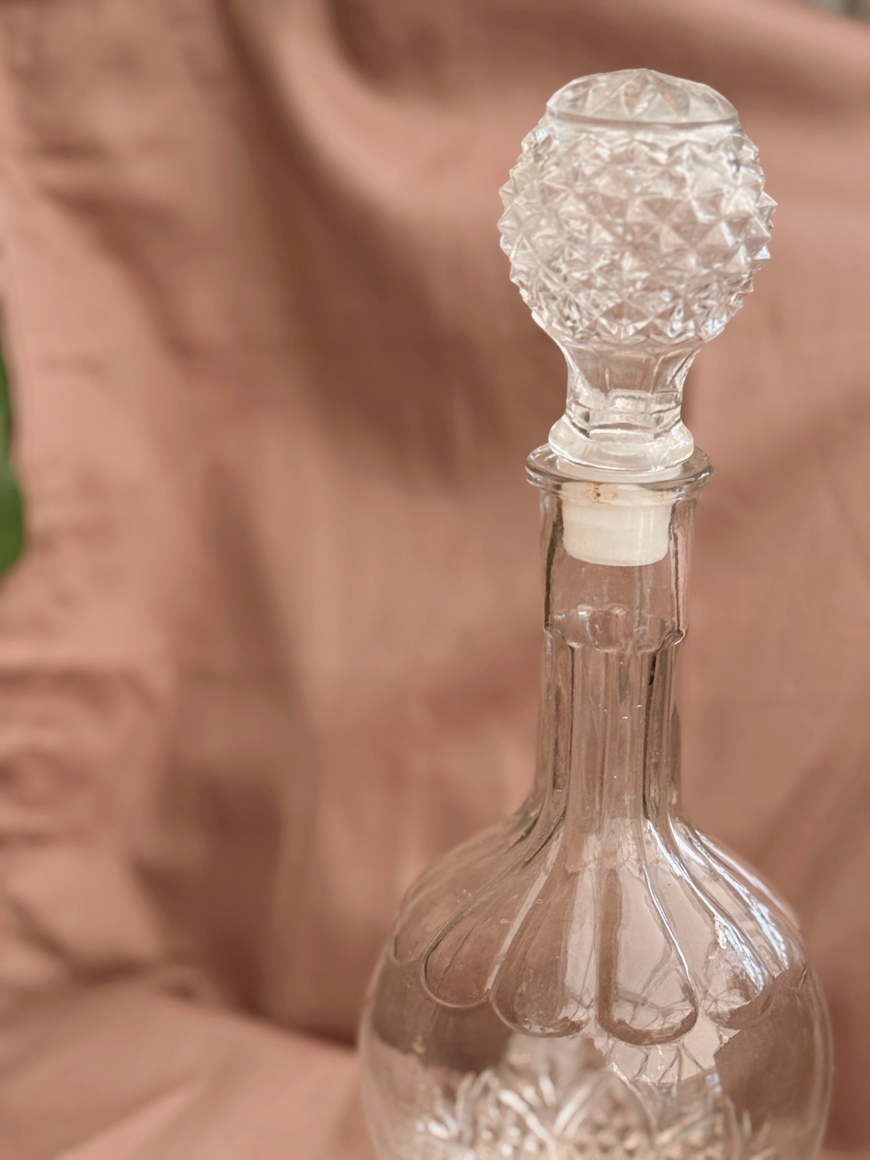 Vintage Glass Large Decanter (UK ONLY)
