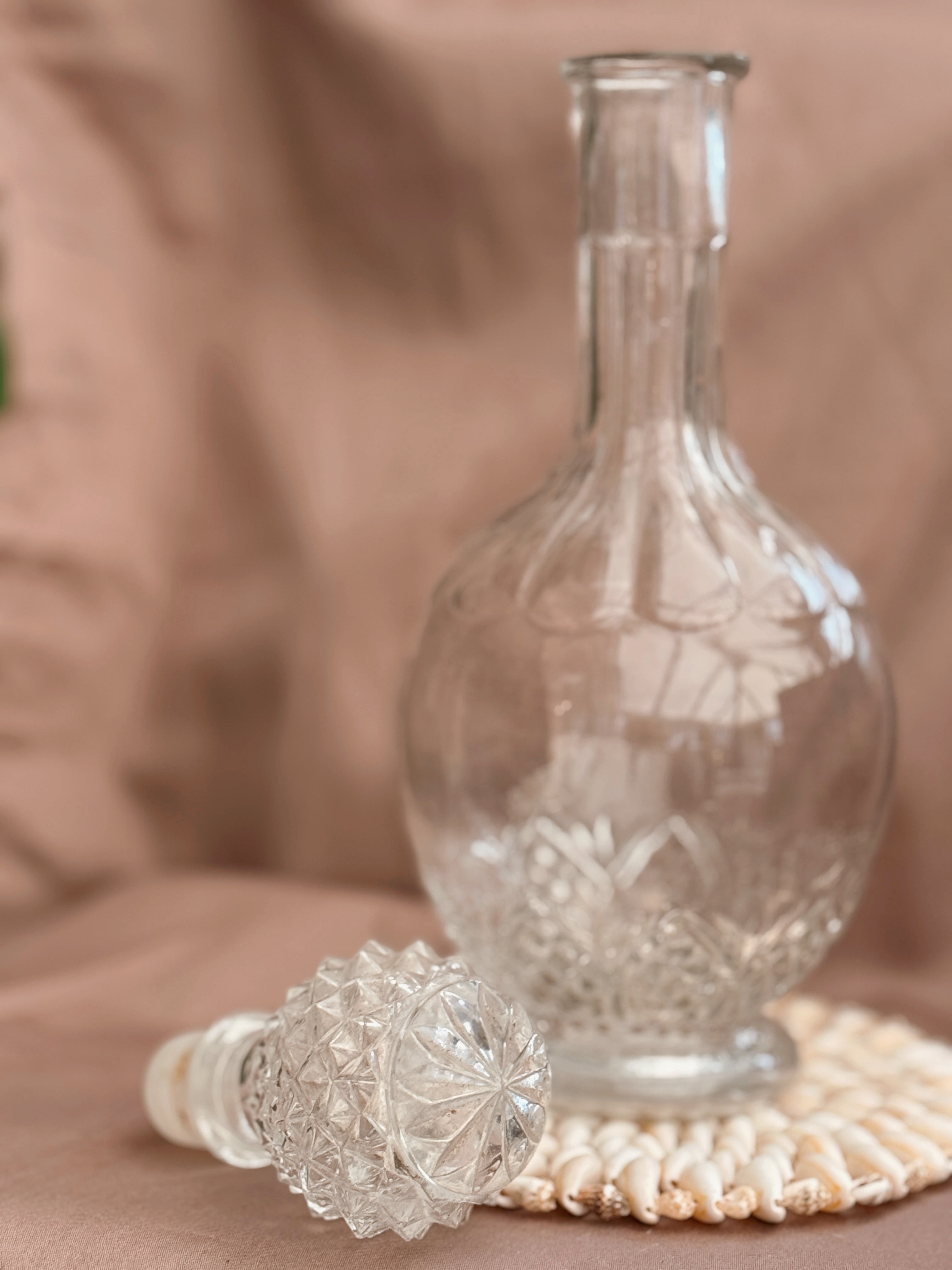 Vintage Glass Large Decanter (UK ONLY)