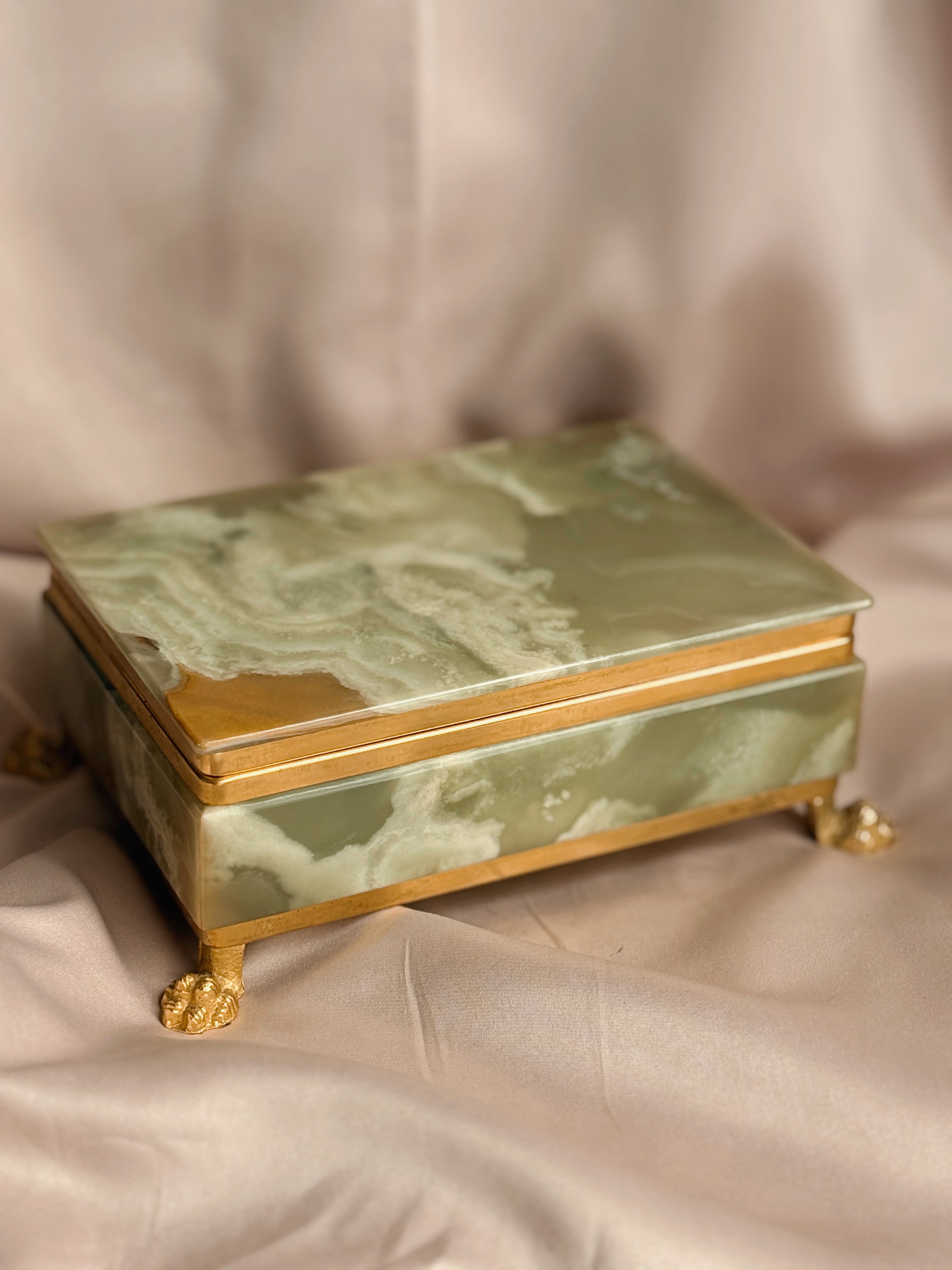 Vintage Onyx Jewellery Box (UK ONLY)