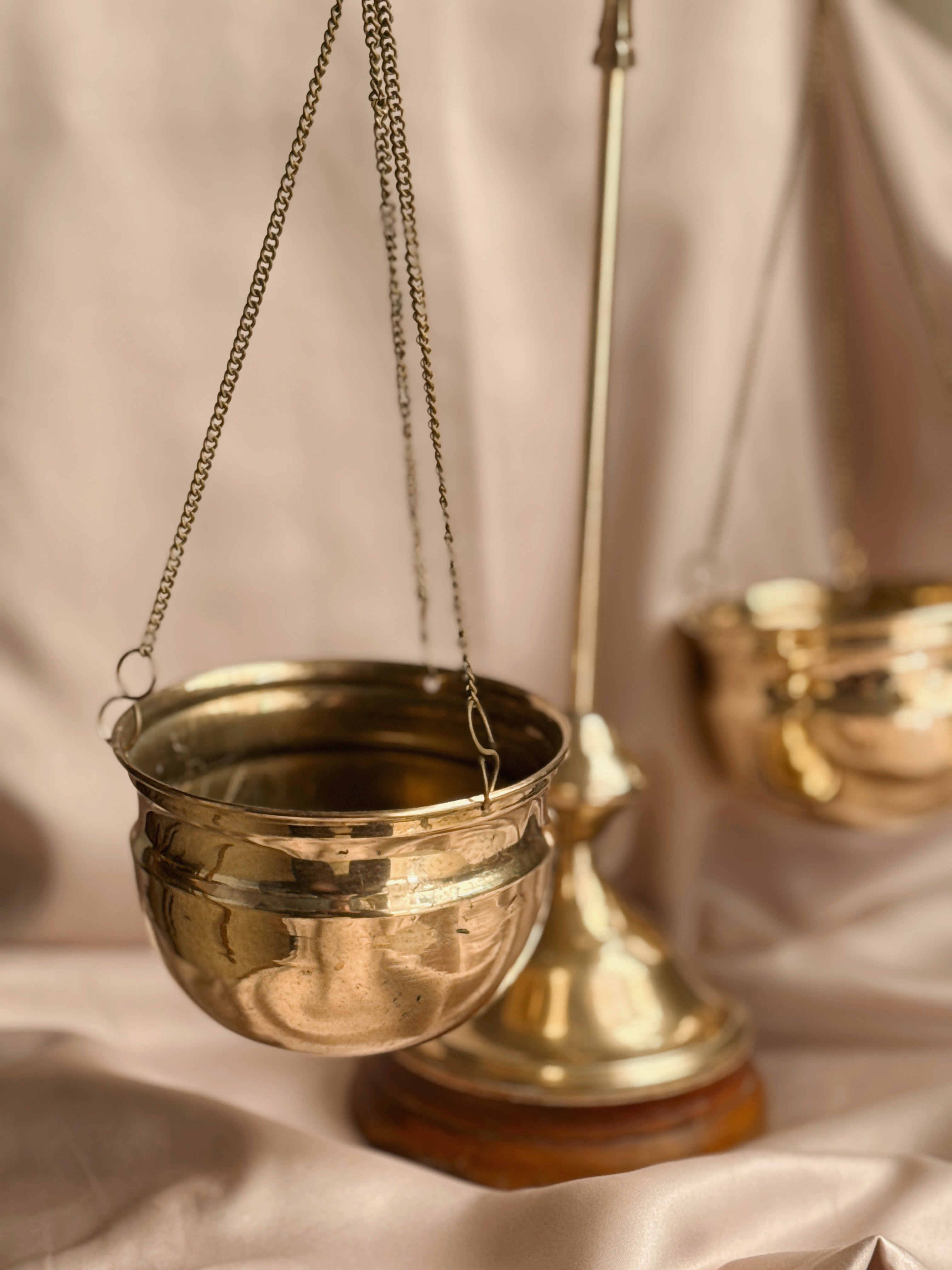 Vintage Large Brass Scales (UK ONLY)