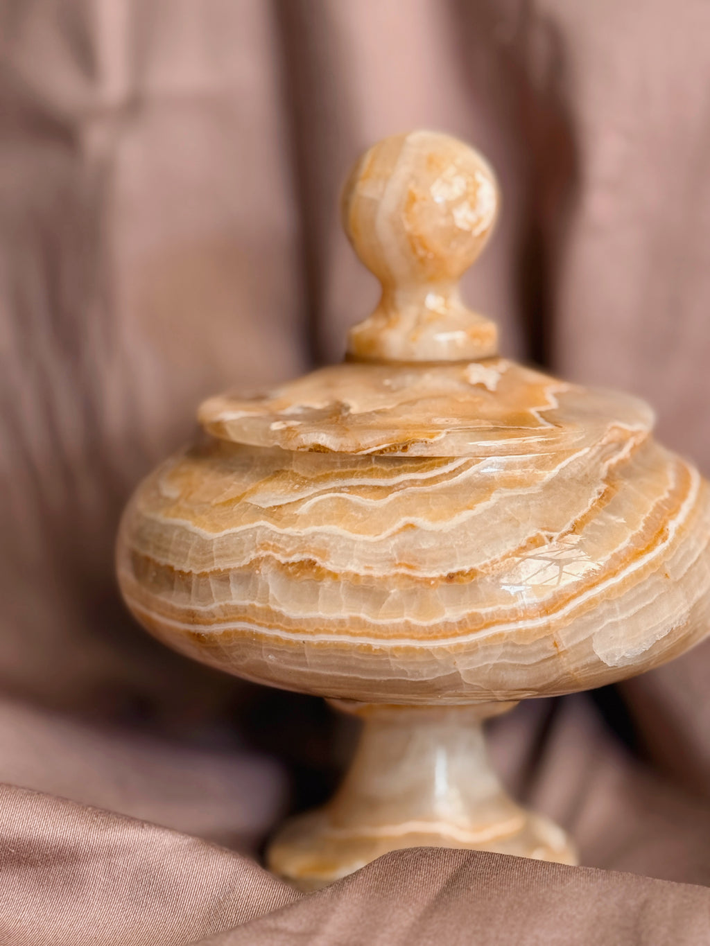 Vintage Onyx Bowl (UK ONLY)