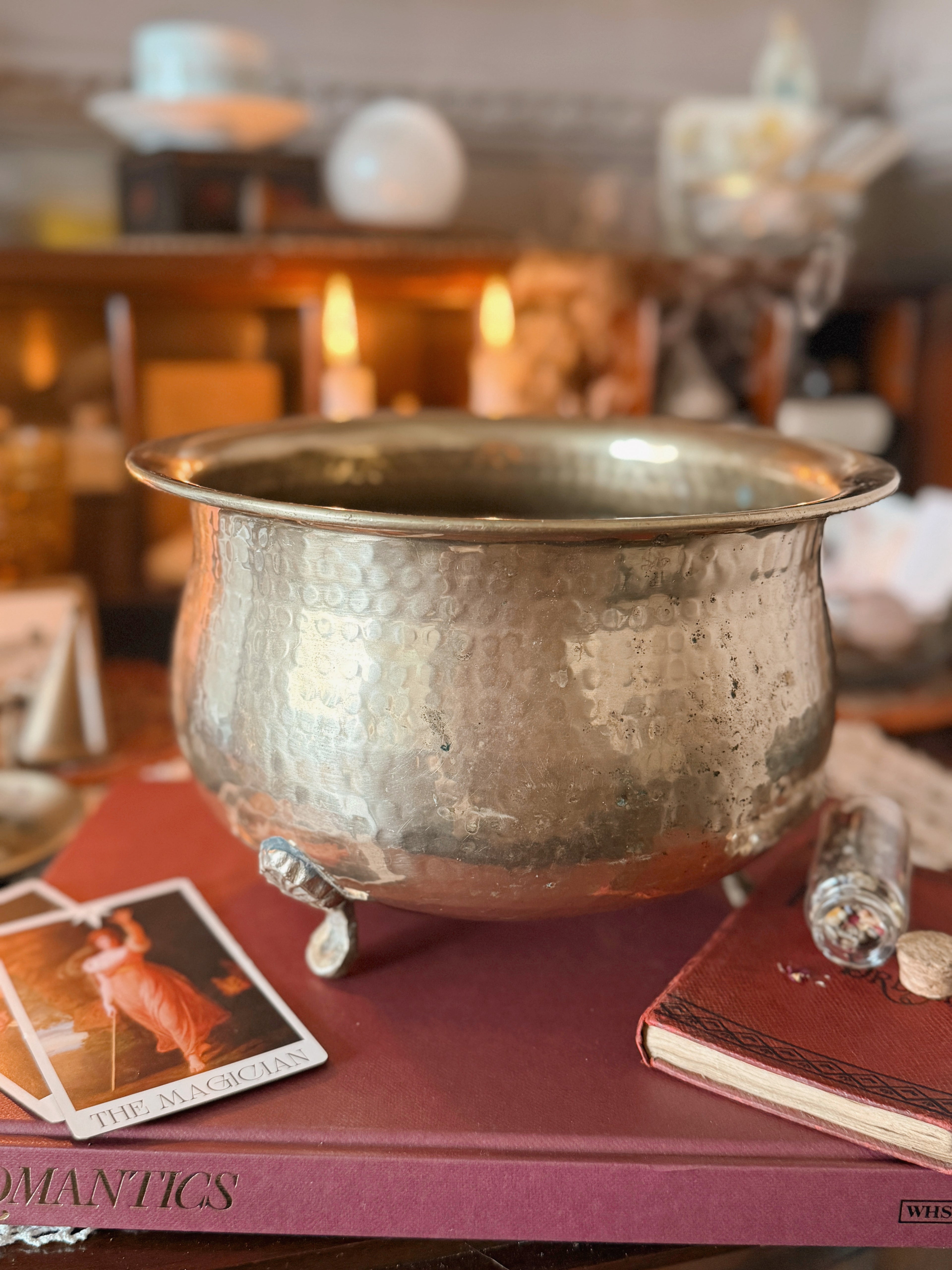 Vintage Brass Extra Large Cauldron (UK ONLY)