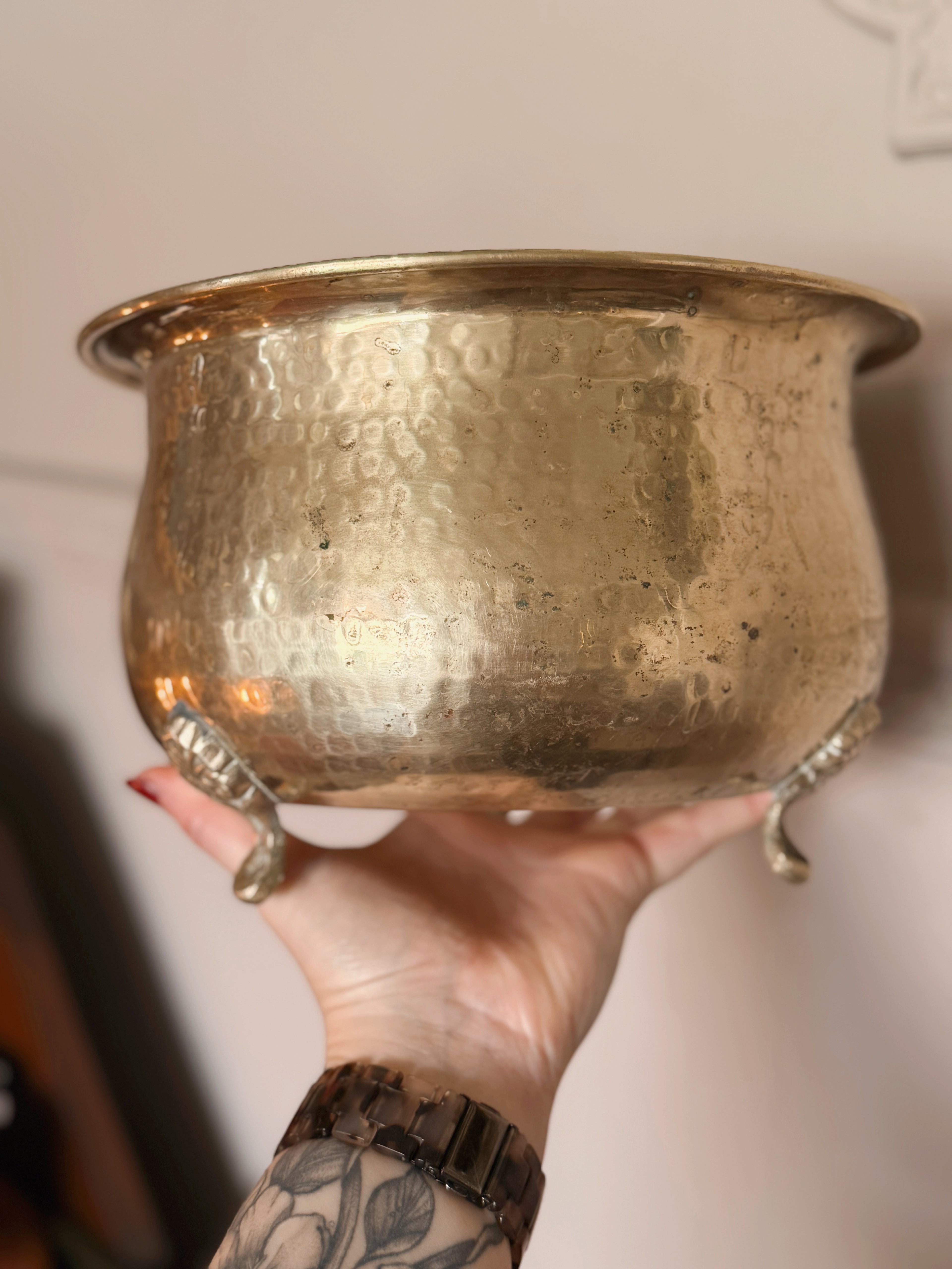 Vintage Brass Extra Large Cauldron (UK ONLY)