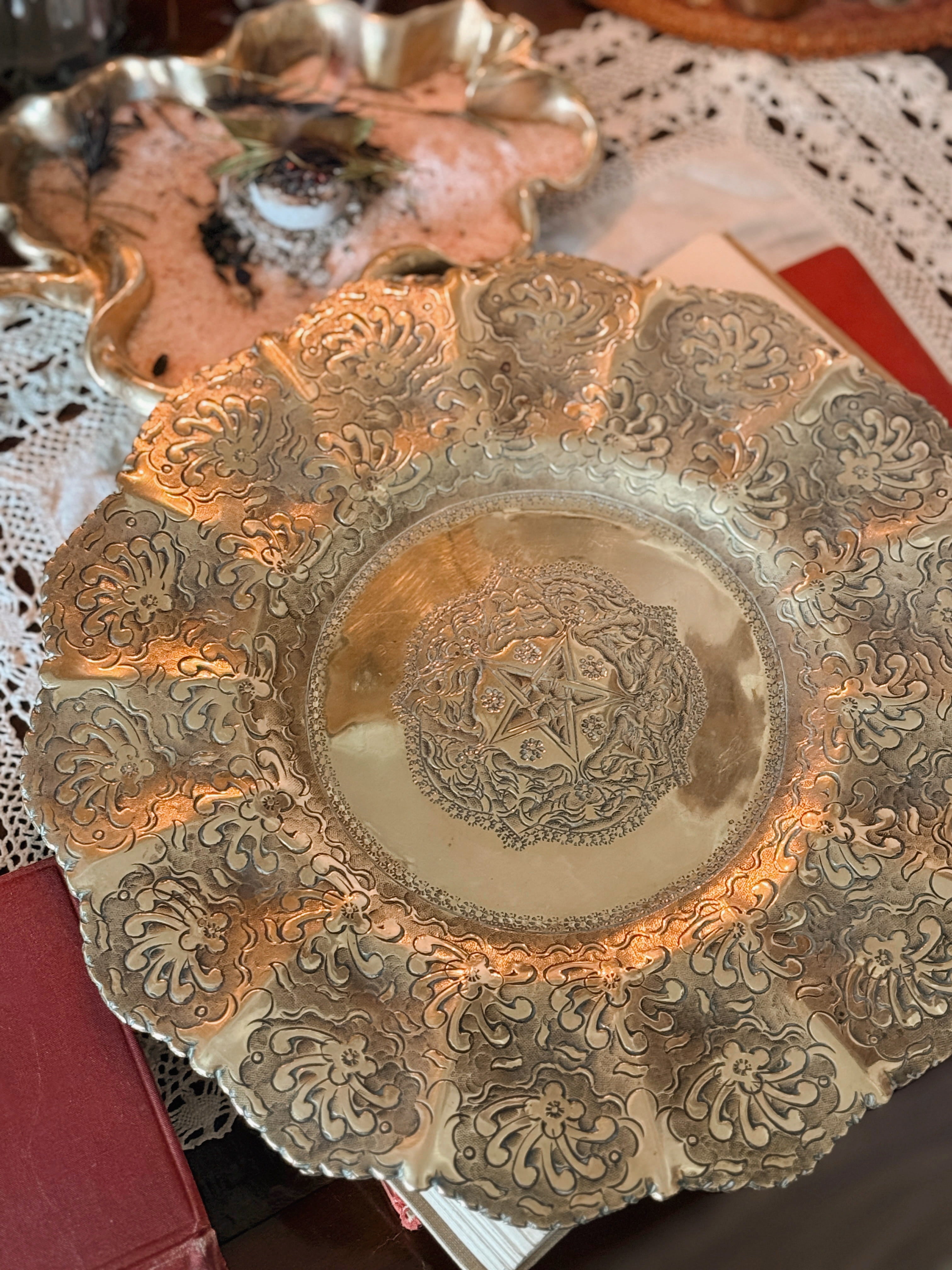 Vintage Large Brass Tray (UK ONLY)