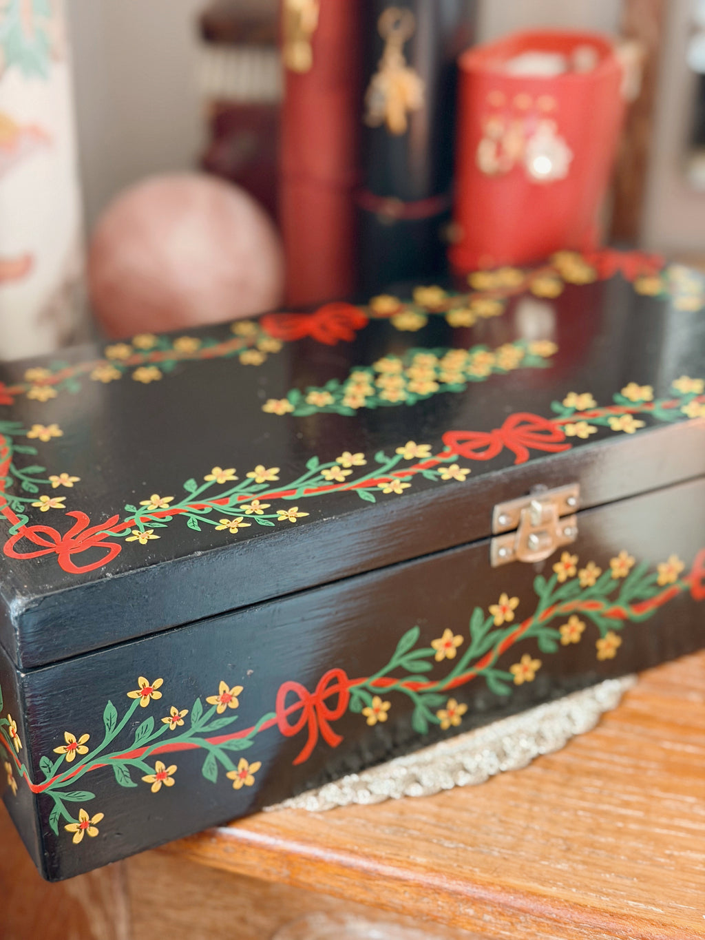 Vintage Wood Handpainted Box (UK ONLY)