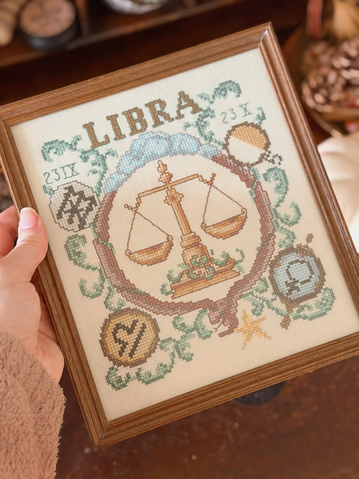 Vintage Libra Cross-stitch Embroidery