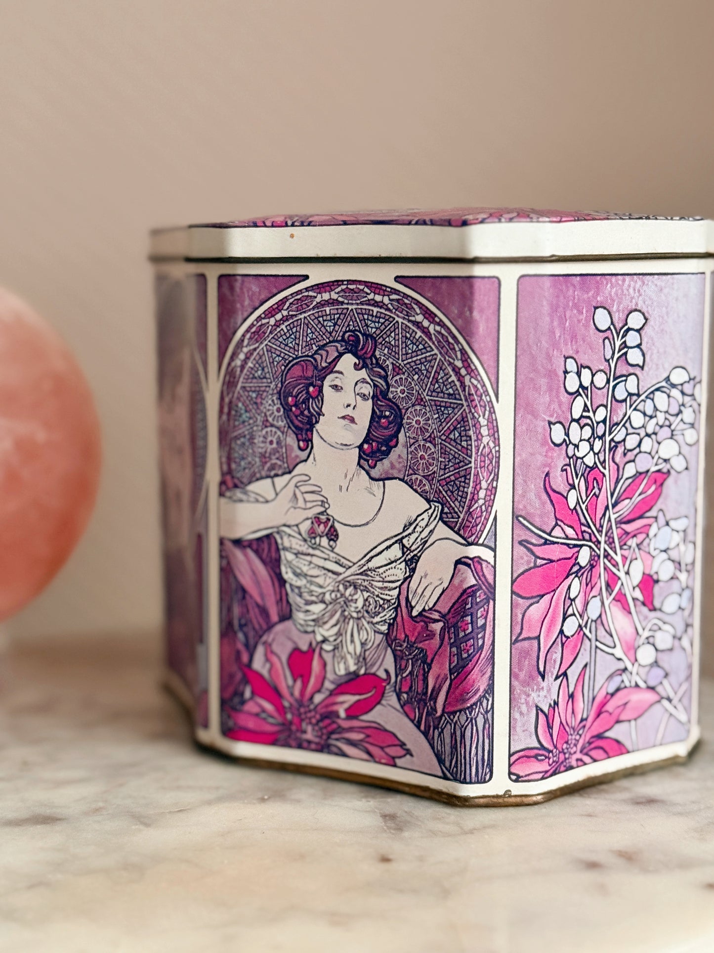 Vintage Mucha Tin